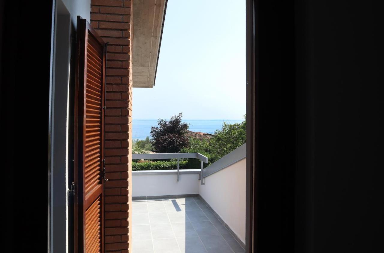 Villa al porto Moniga del Garda Esterno foto