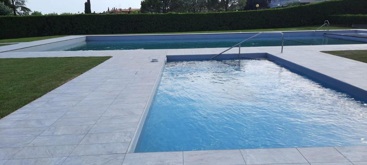 Villa al porto Moniga del Garda Esterno foto